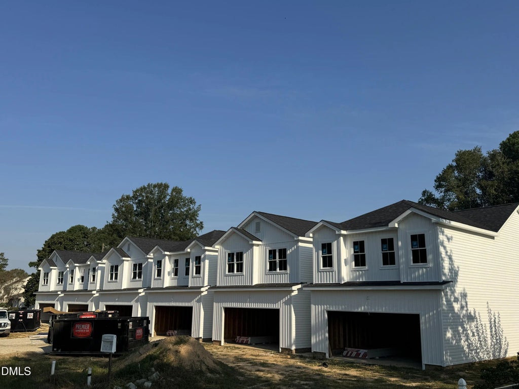 180 W Allen Street, Four Oaks