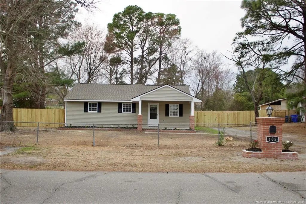 105 Goodyear Avenue, Fayetteville