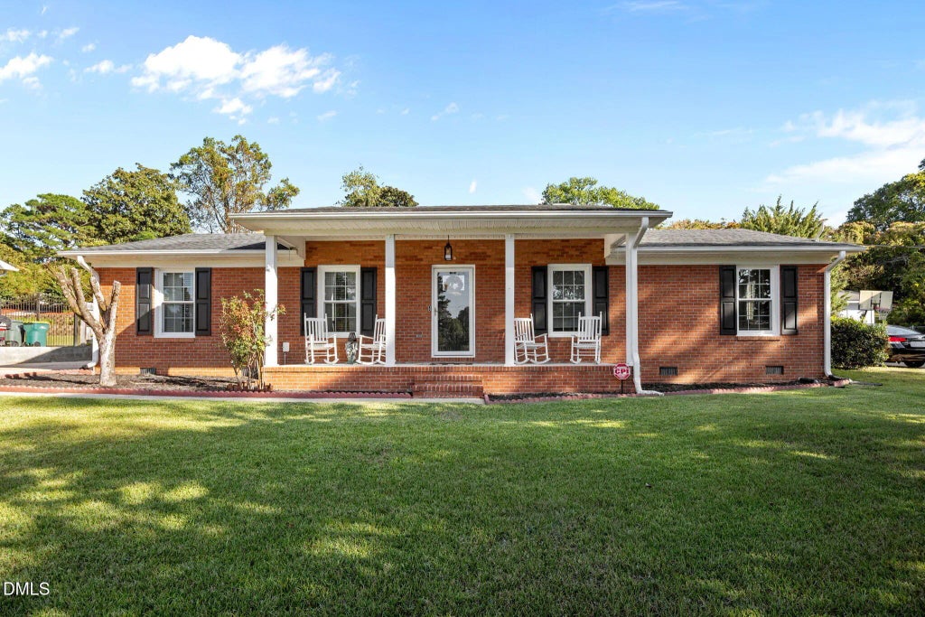 4950 Pinewood Drive, Hope Mills