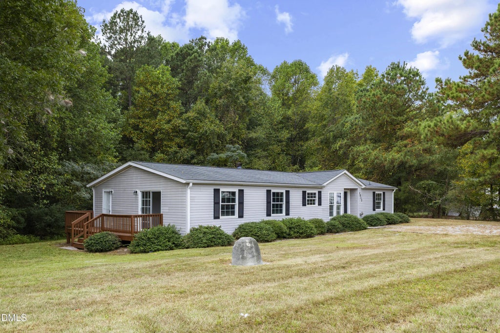 1512 Willow Downs Circle, Willow Springs