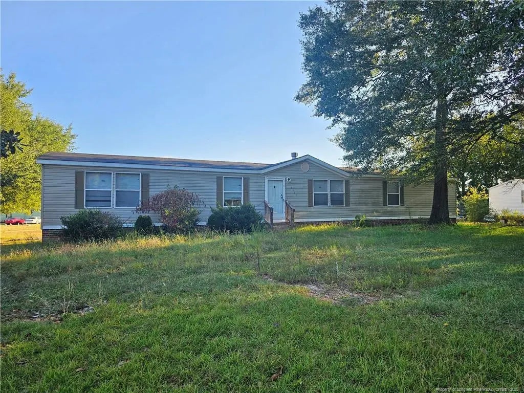 8005 Twisted Oaks Drive, Fayetteville