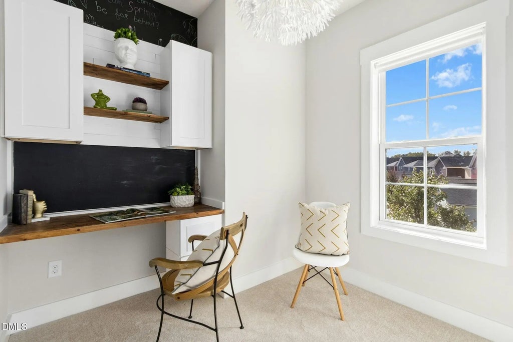 562 Beacon Ridge Boulevard, Chapel Hill