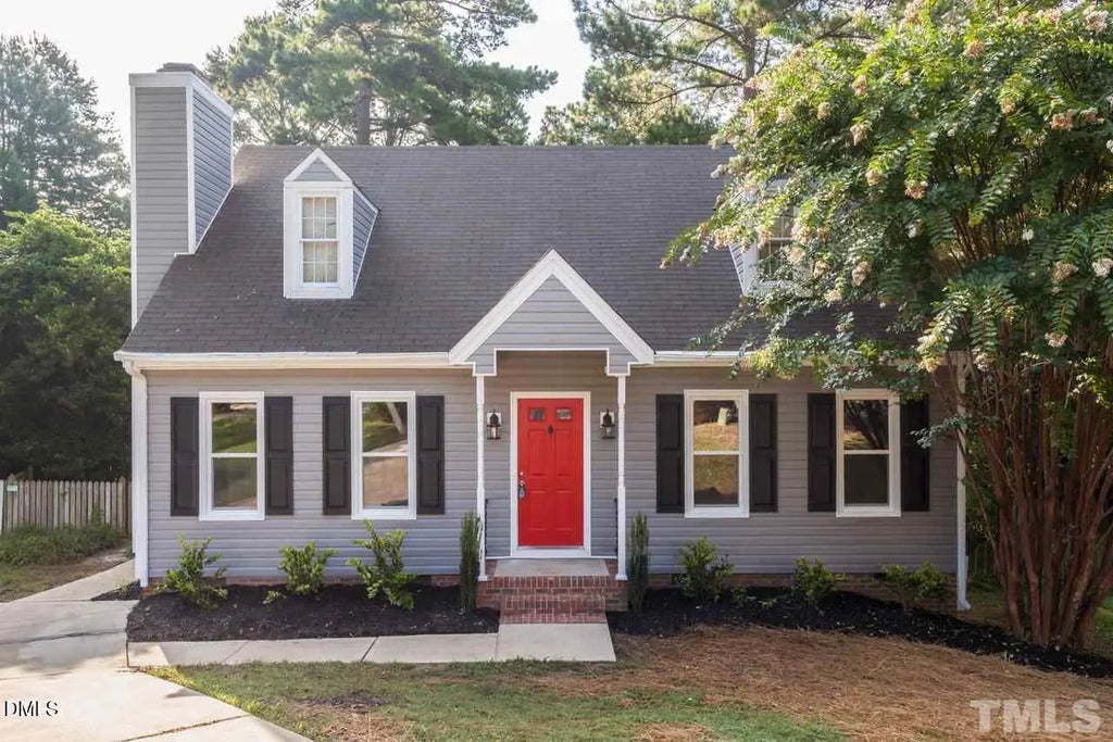 8324 Bellingham Circle, Raleigh