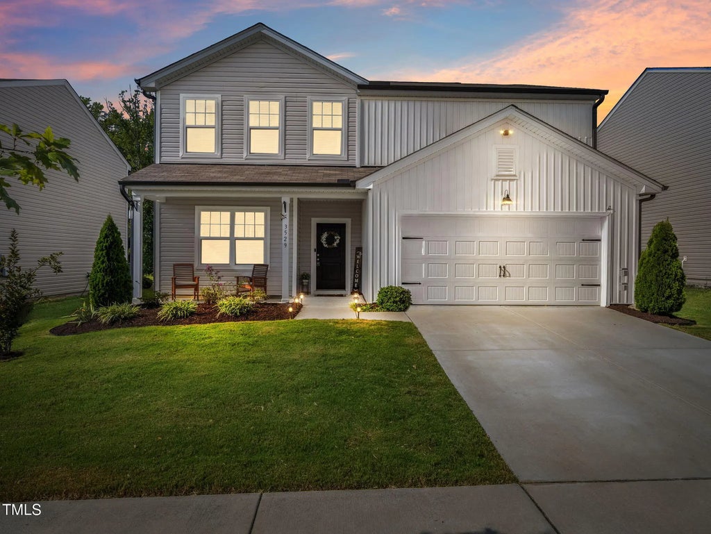 3529 Pinnacle Peak Drive, Raleigh