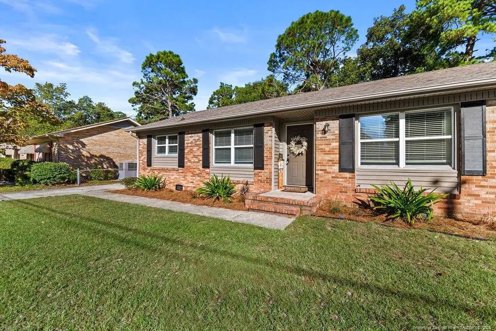 1607 Inverness Drive, Fayetteville