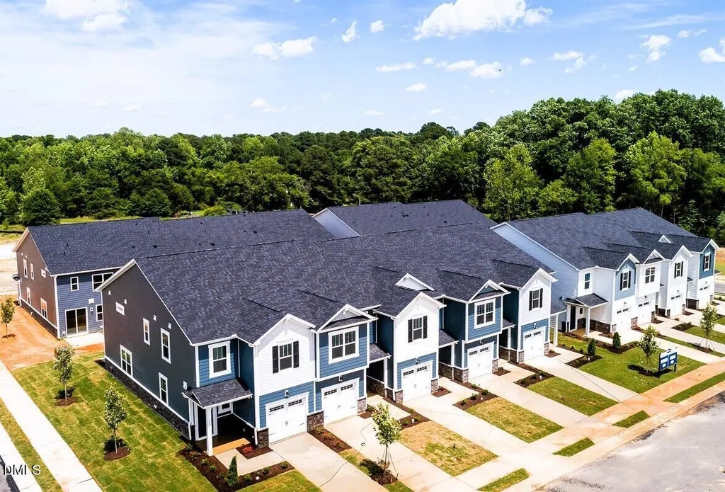 13 Silver Pine Drive, Angier