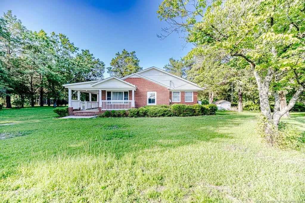 20725 Nc 24-27, Cameron