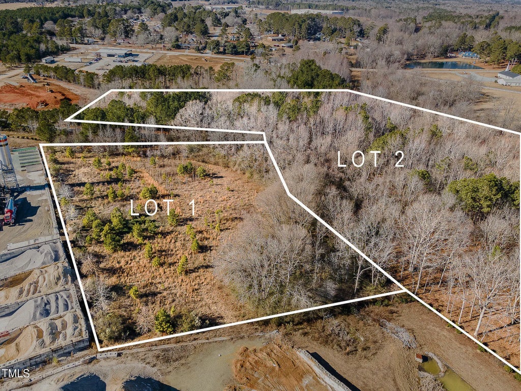 Lexi Court, Smithfield