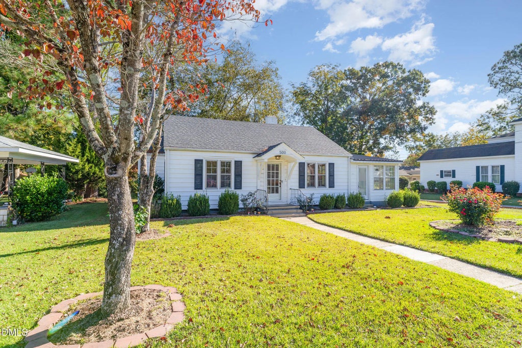 500 N Main Street, Four Oaks