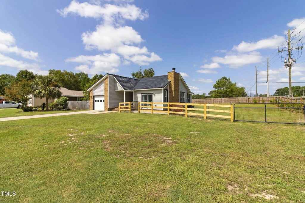 3600 Bolt Drive, Hope Mills