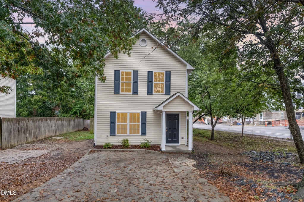 310 Peachtree Place, Durham