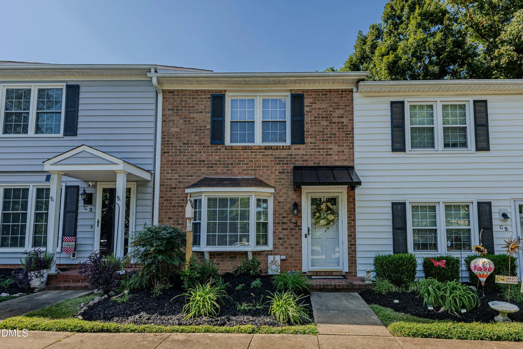 2202 Huntington Rd C4, Burlington