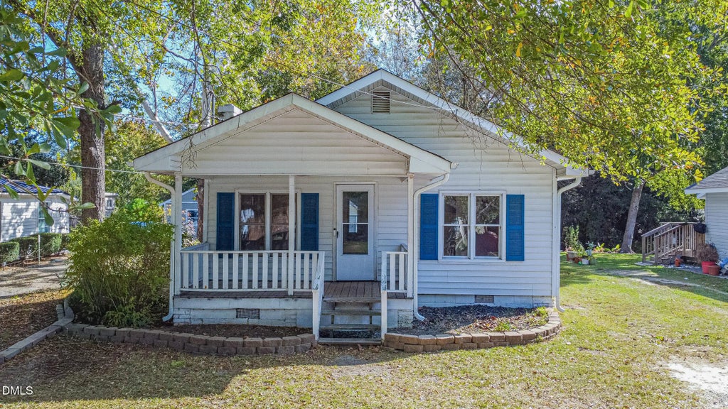 113 S Poplar Street, Angier