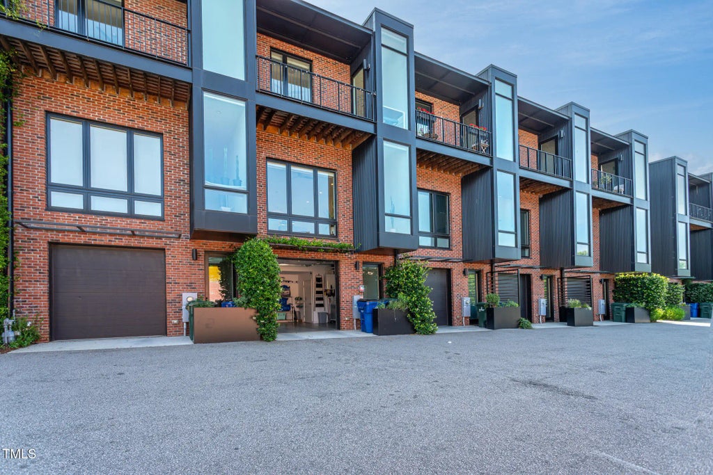 414 Chavis Way, Raleigh