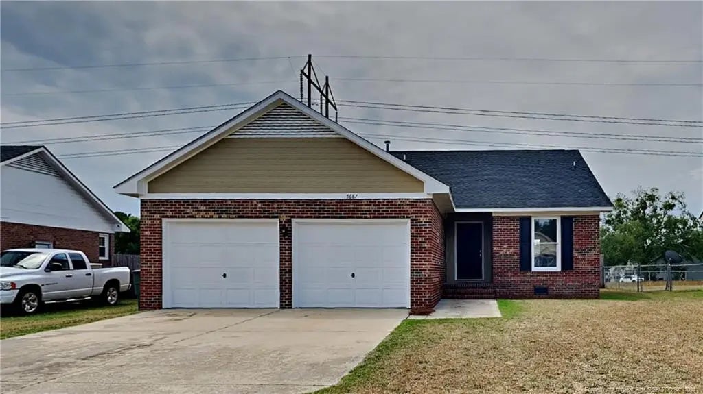 5687 Juneberry Lane, Fayetteville