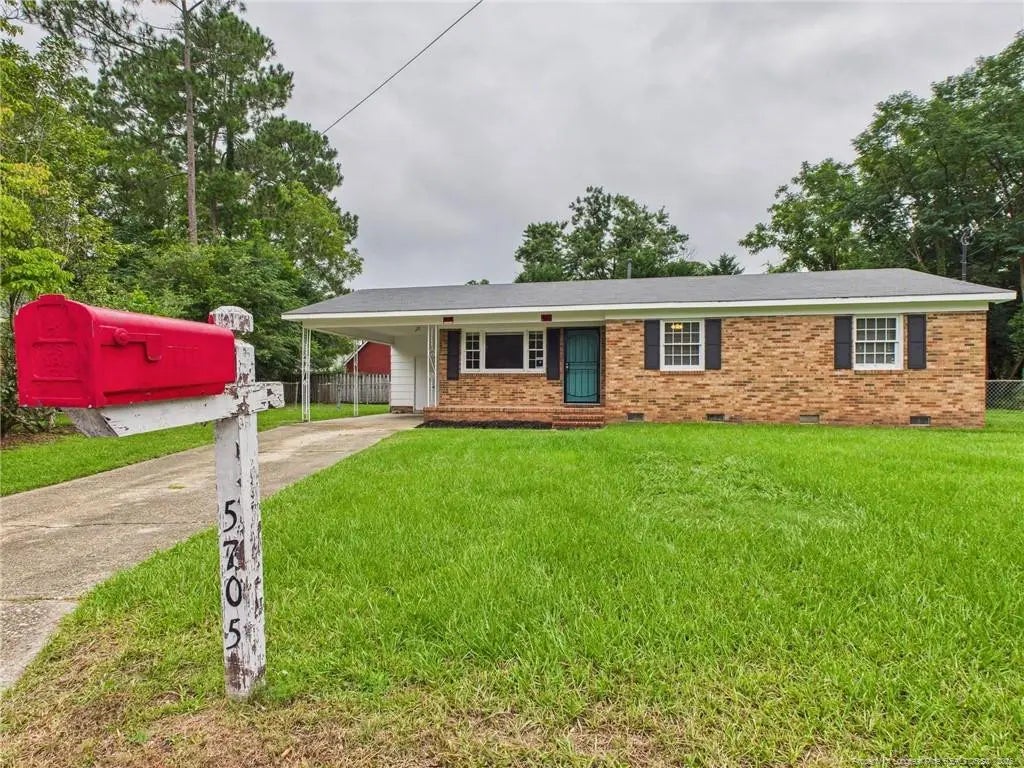 5705 Yellowstone Court, Fayetteville