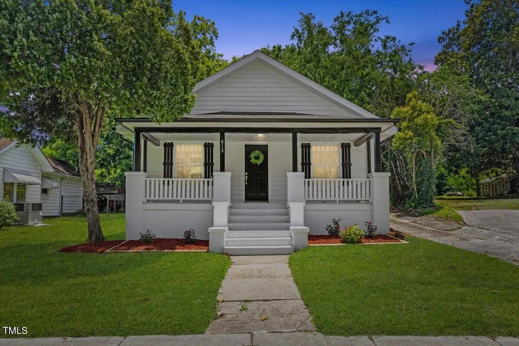 813 N Main Street, Burlington