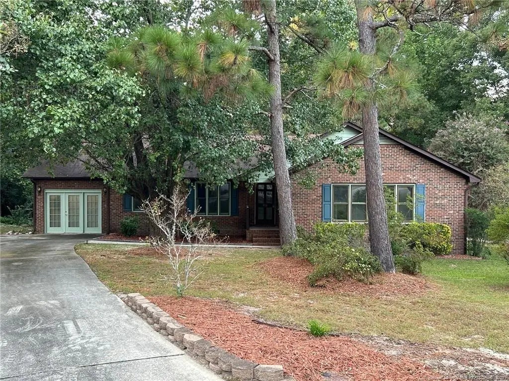 998 Pepperwood Drive, Fayetteville