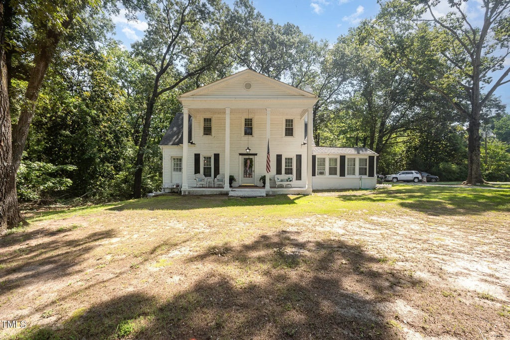 900 Beaman Street, Clinton