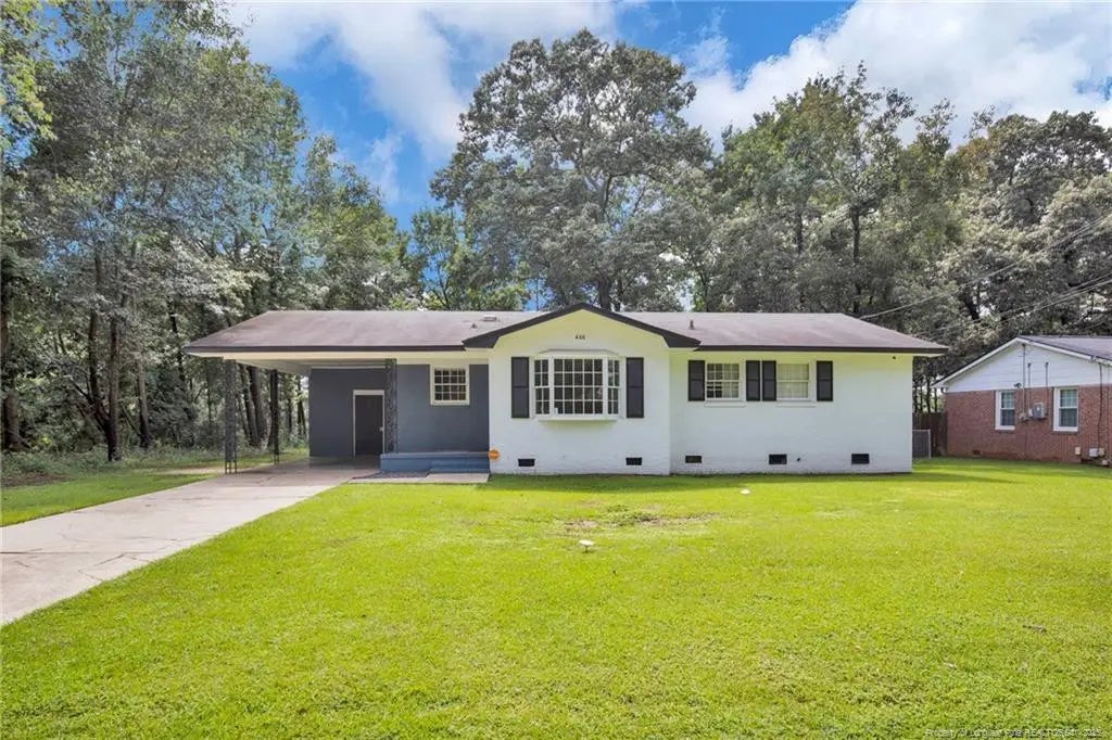 466 Lansdowne Road, Fayetteville