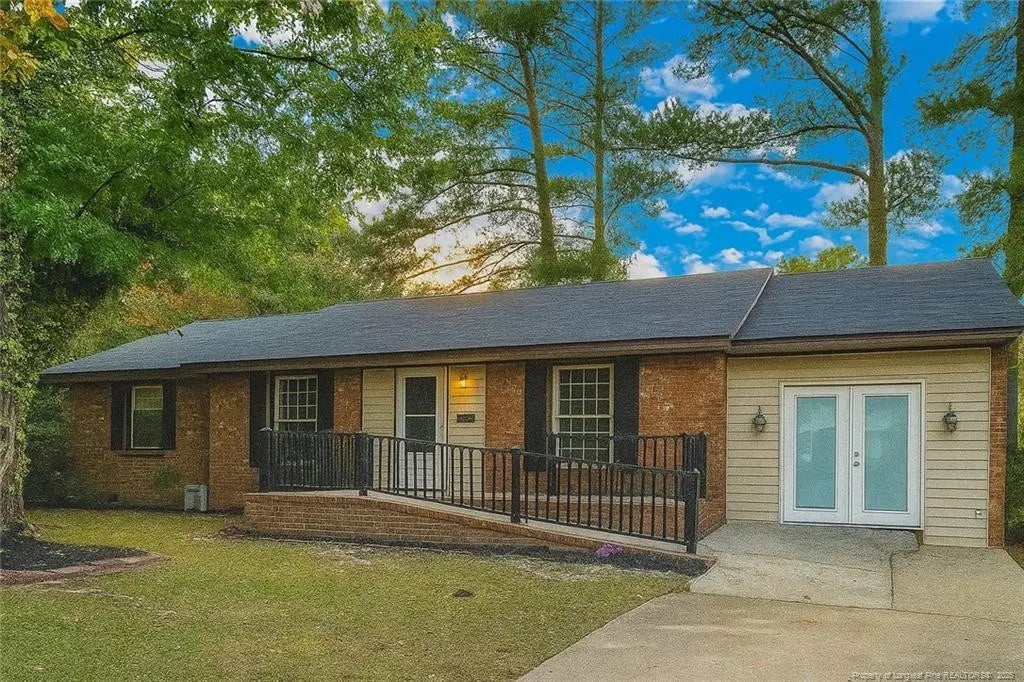 556 Waterbury Drive, Fayetteville