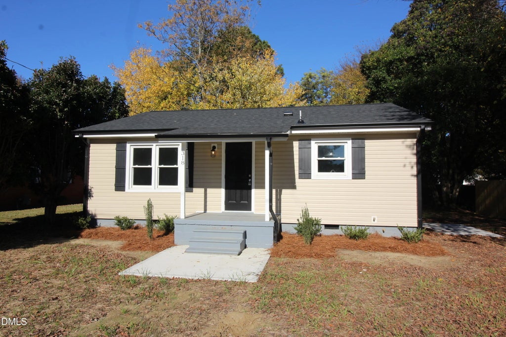 318 W Harnett Street, Benson