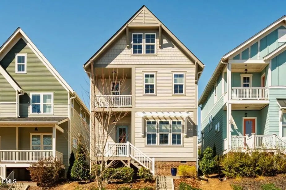 646 Great Ridge Parkway, Chapel Hill