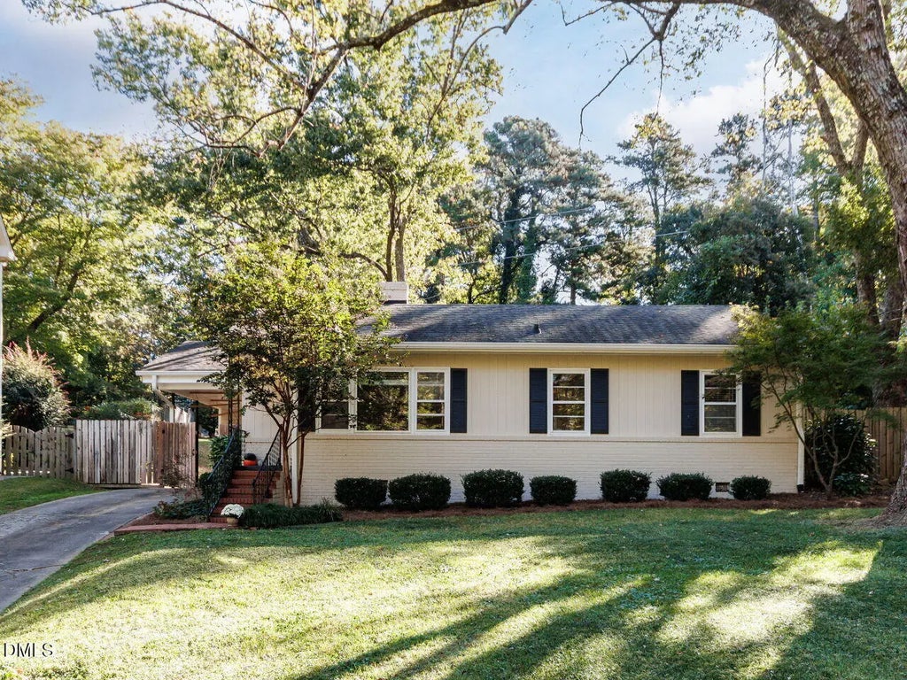 1332 Banbury Road, Raleigh
