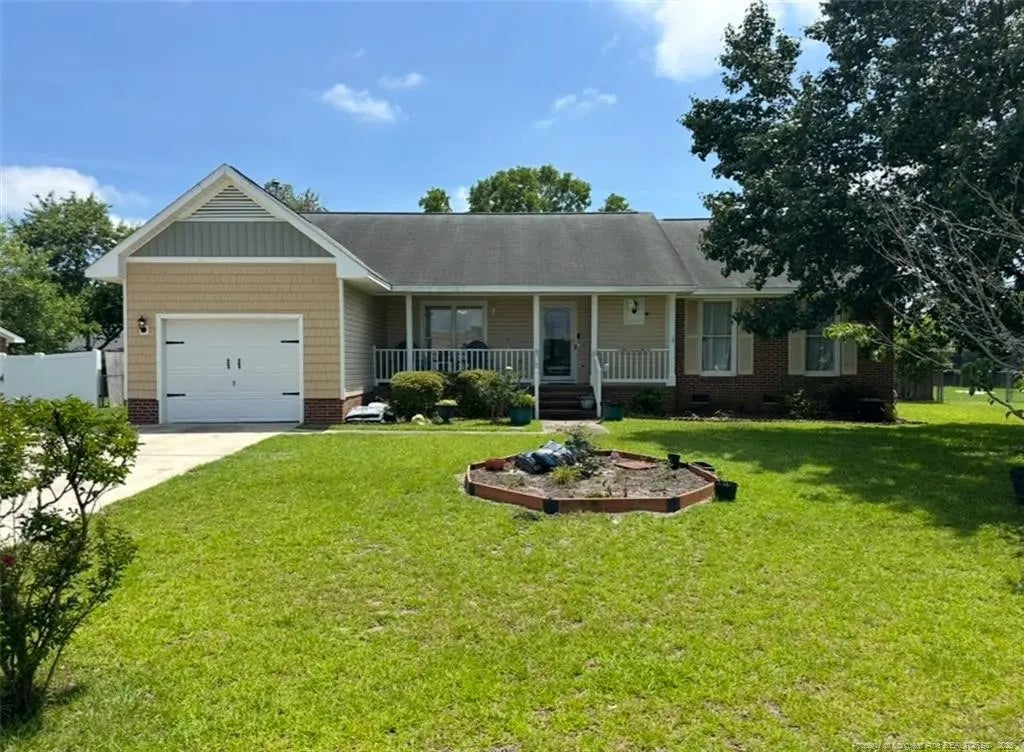 7453 Avila Drive, Fayetteville