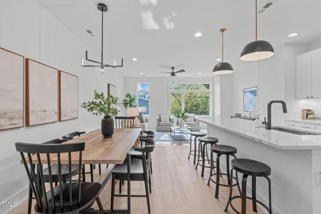 622 Rocky Knob Court, Raleigh