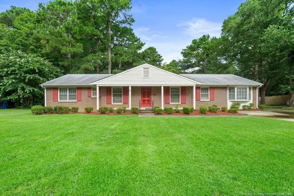 222 Rainier Drive, Fayetteville