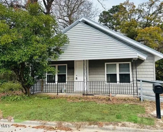 509 Cedar Creek Road, Fayetteville