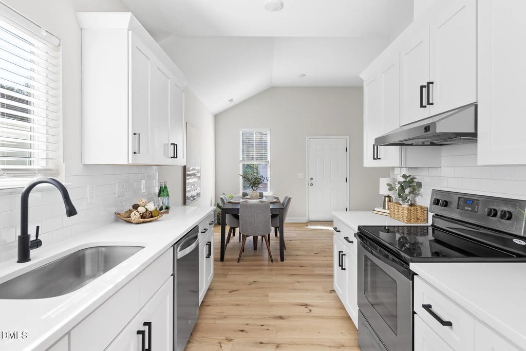 905 Dayton Street, Durham