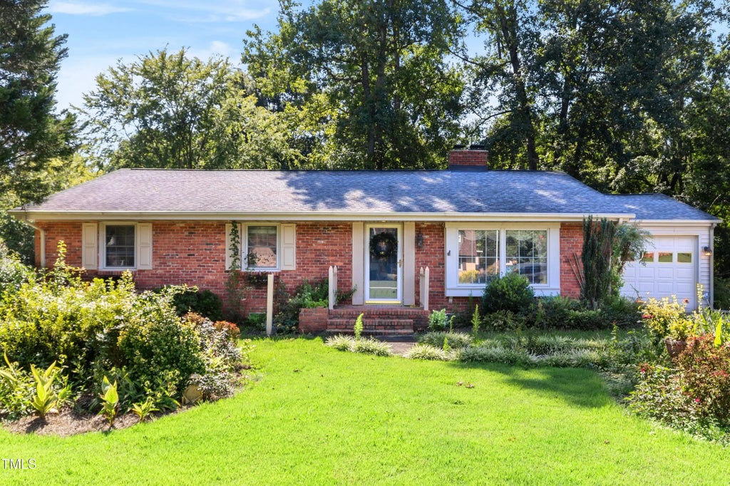 707 W Morris Circle, Dunn