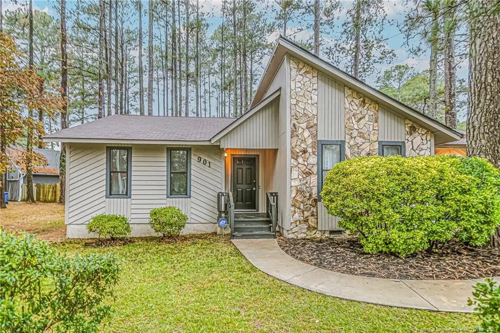 901 Drew Court, Fayetteville
