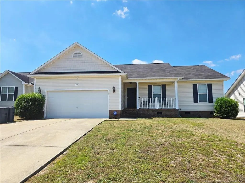 2216 Cliff Swallow Drive, Fayetteville