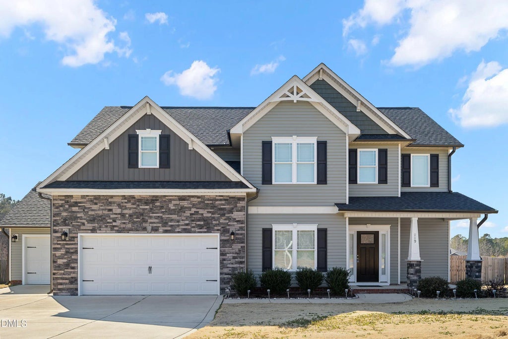 119 Oakhaven Drive, Holly Springs