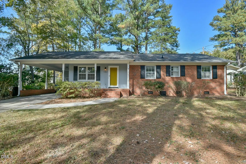 142 Celeste Circle, Chapel Hill