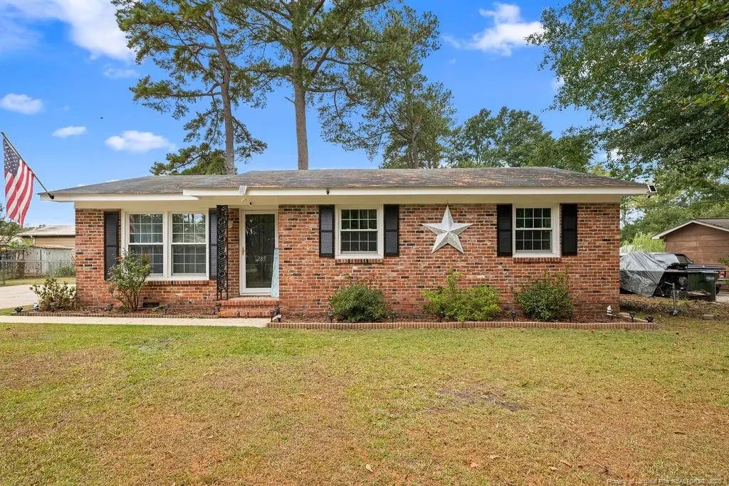 285 Decatur Drive, Fayetteville