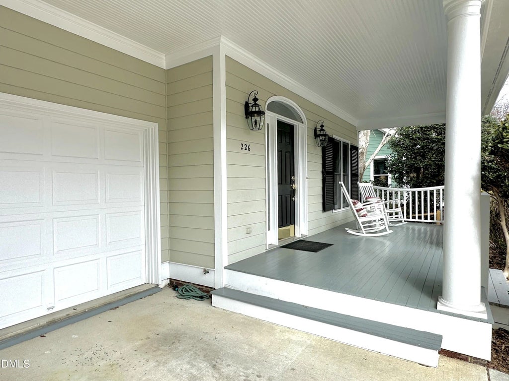 226 Edgewater Circle, Chapel Hill