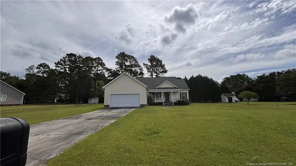 205 Kelly Drive, Laurinburg