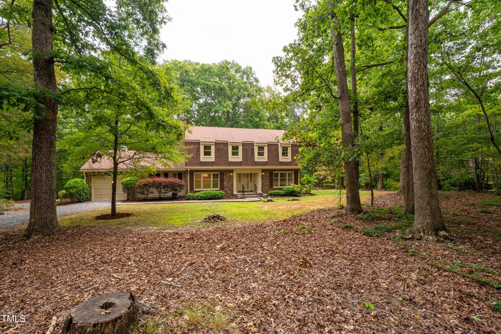 136 Hunters Ridge Road, Chapel Hill