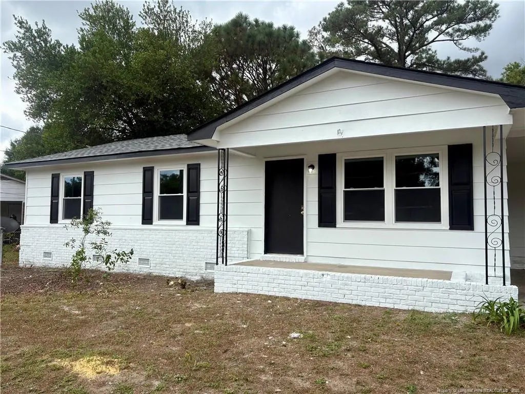 2658 Pine Springs Drive, Fayetteville