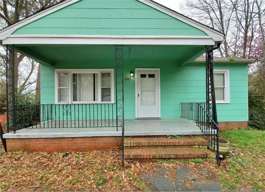 5103 Banyan Road, Fayetteville