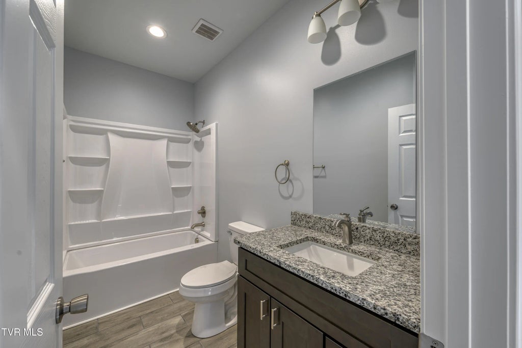 16 of 33 - 1430 East Cedar Street, Bristol, TENNESSEE