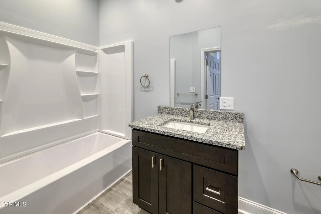 22 of 33 - 1430 East Cedar Street, Bristol, TENNESSEE