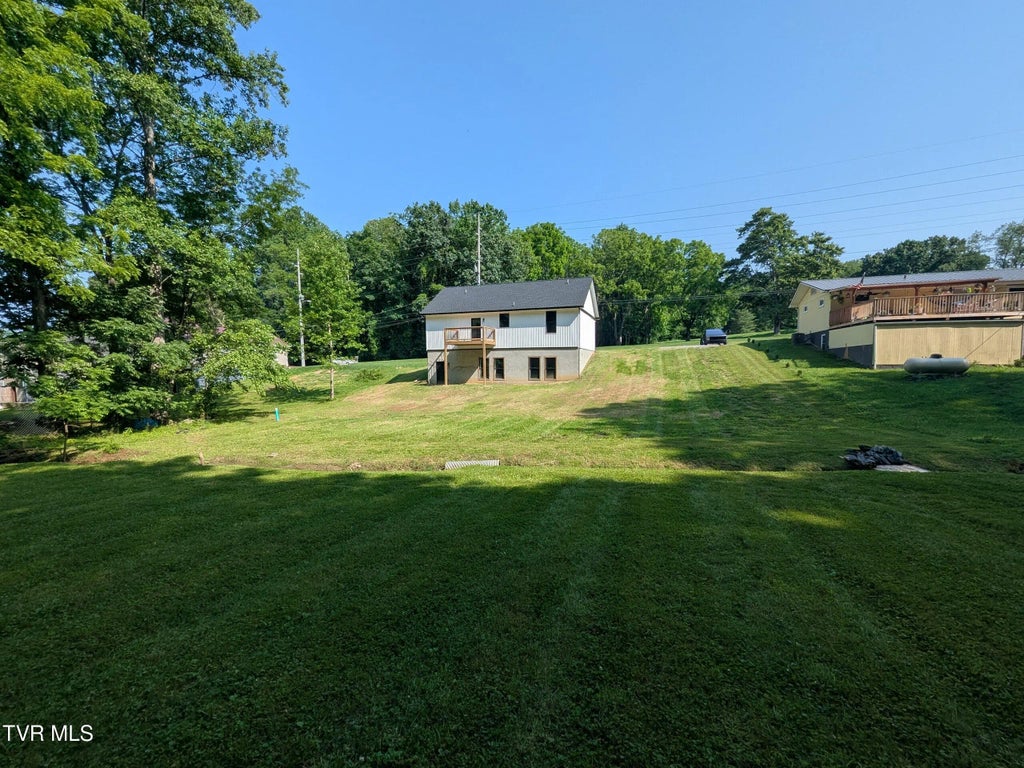 26 of 33 - 1430 East Cedar Street, Bristol, TENNESSEE