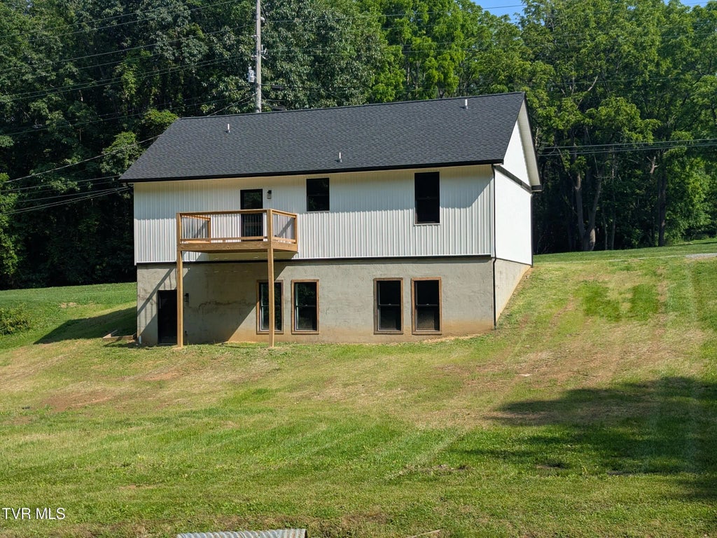 27 of 33 - 1430 East Cedar Street, Bristol, TENNESSEE