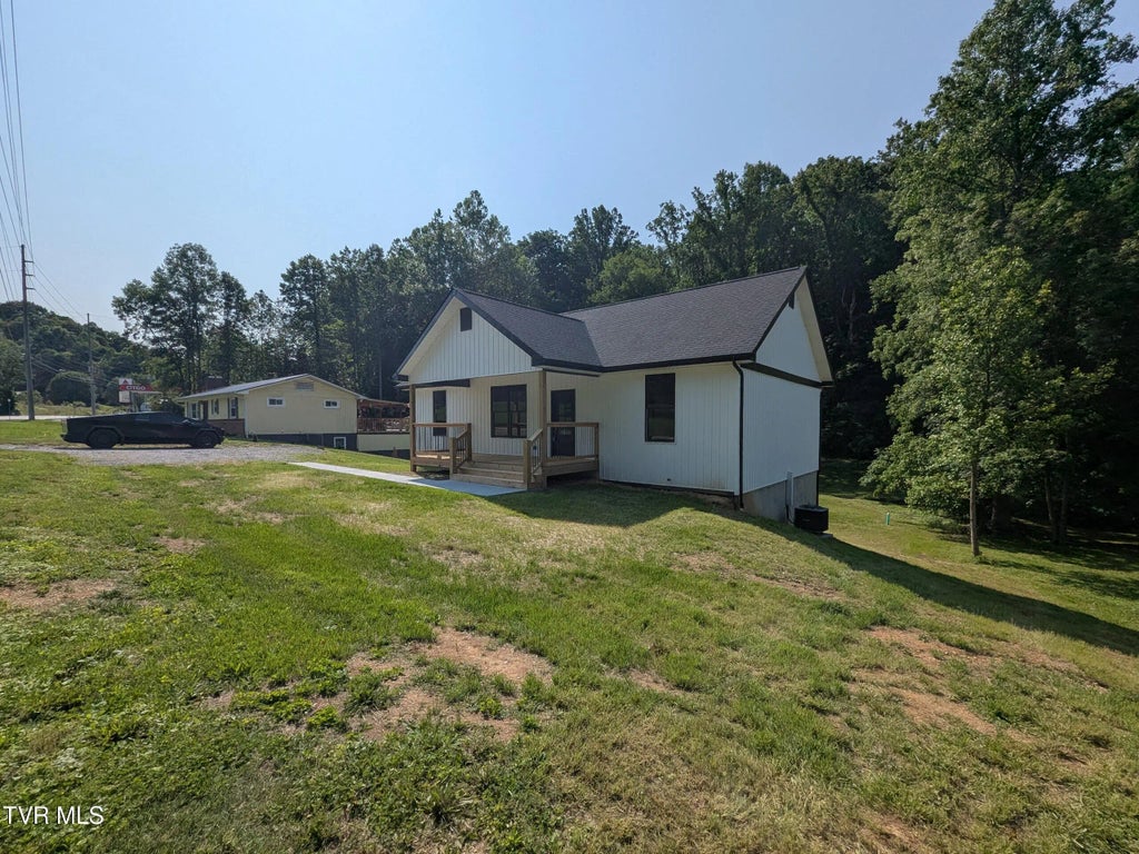 33 of 33 - 1430 East Cedar Street, Bristol, TENNESSEE