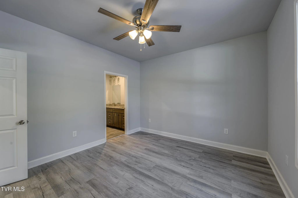 9 of 33 - 1430 East Cedar Street, Bristol, TENNESSEE